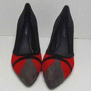 NEW Monroe & Main Stylish Comfortable Pumps Red Grey Flocked Sueded Heels Sz 11